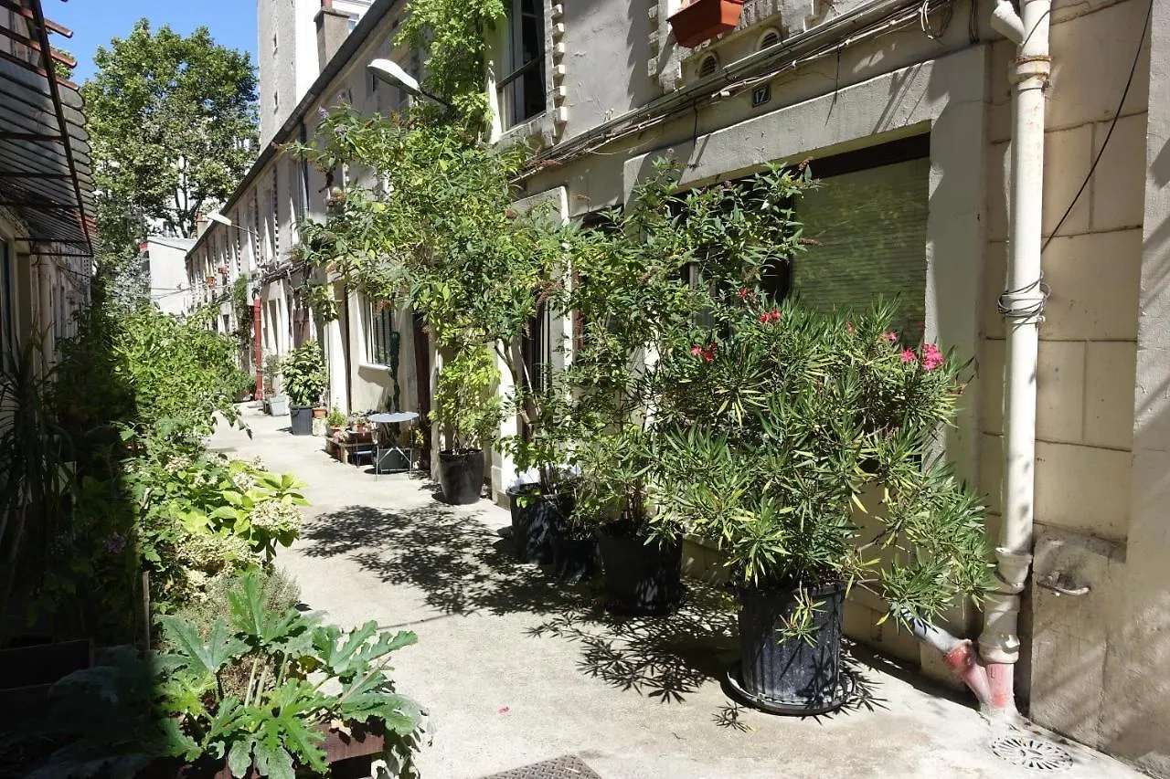 Cite Pilleux - Cozy Apartment In A Private Lane Paris France